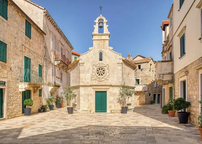 San Francis * Hvar Town